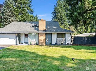 2017 SE Juniper Ct, Pt Orchard, WA