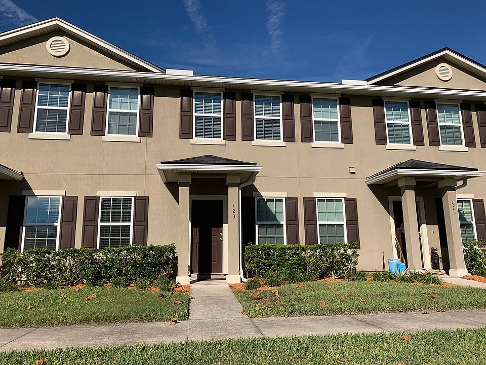 1st image of 423 Oasis Ln