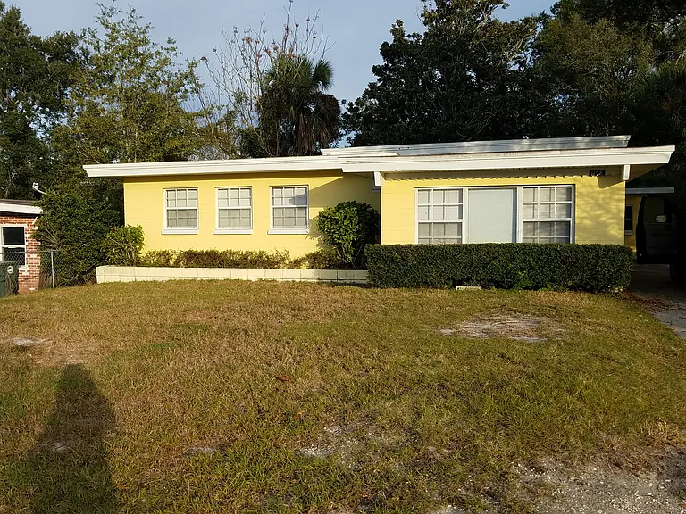 1128 Ginsberg Dr — Photo 1