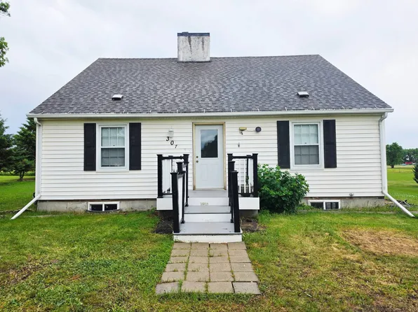 307 W Park Ave, Flandreau, SD 57028