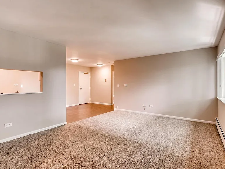 Maple Park Apartments — Photo 3