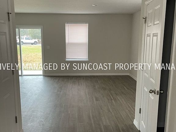 3rd image of 1373 Tara Ln
