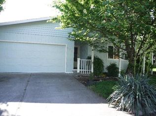 378 Arnos Rd, Talent, OR 97540