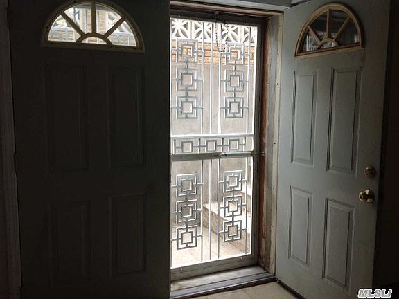 2nd image of 206 Locustwood Blvd