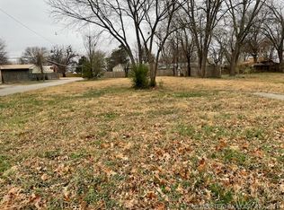 1301 N Choctaw St, Dewey, OK 74029