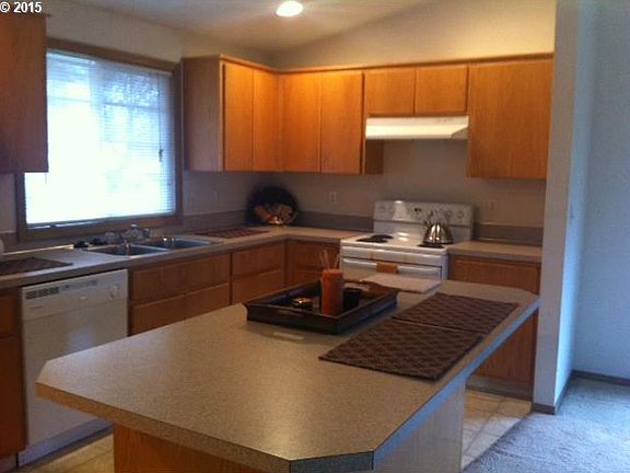 2nd image of 3100 NE 161st Ave