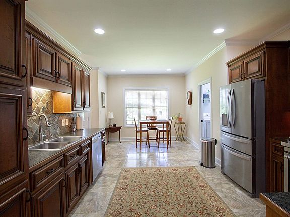 4th image of 6384 Cambridge Rd