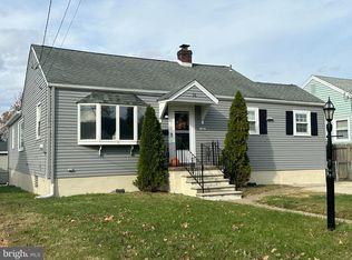 58 Warren Ave, Bellmawr, NJ 08031