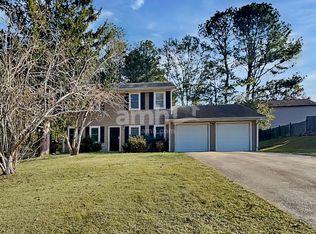 385 Wayside Dr, Lawrenceville, GA 30046
