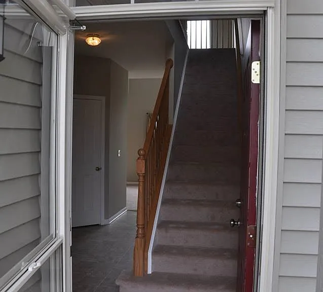 109 E Haines Dr — Photo 8