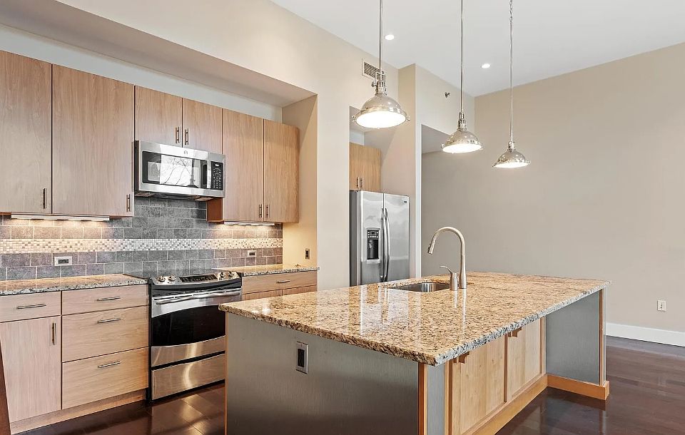 1st image of 509 Bogart Pl #B