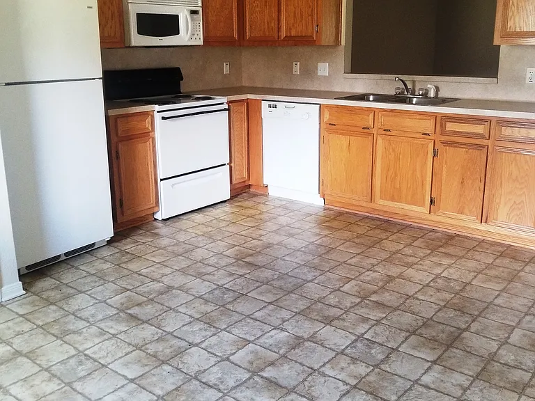 306 Janelle Dr #B — Photo 13