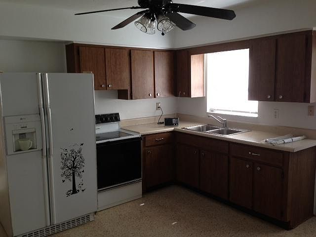 1st image of 2875 32nd Ave N