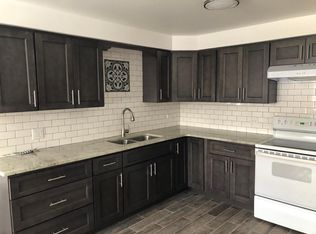 8285 Archer Ave APT 3, Willow Springs, IL 60480