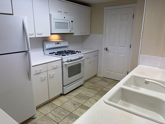 5th image of 770 Salisbury St #J561