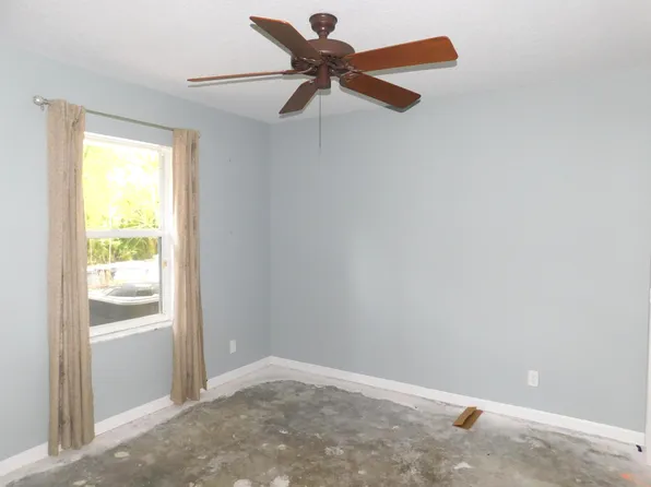 17609 72nd Road N, Loxahatchee, FL 33470