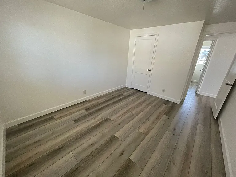 Vista Terrace — Photo 28