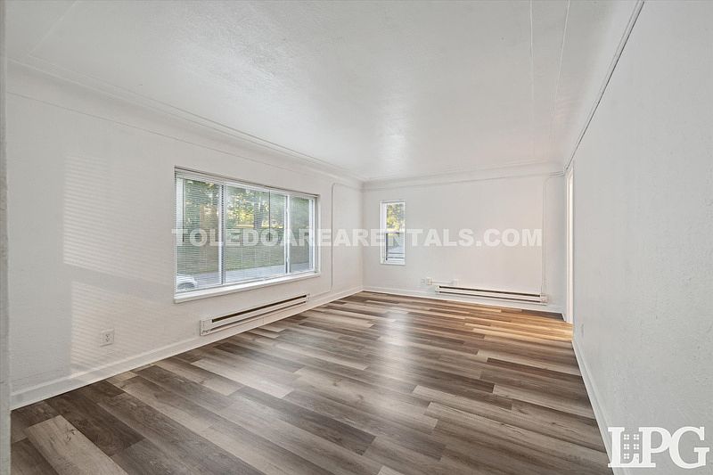 1st image of 2224 Torrey Hill Dr APT 4