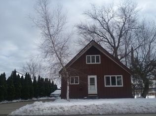 326 W Wisconsin Ave, Pewaukee, WI 53072