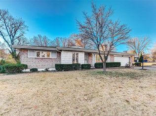 56 Heather Dr, Saint Louis, MO