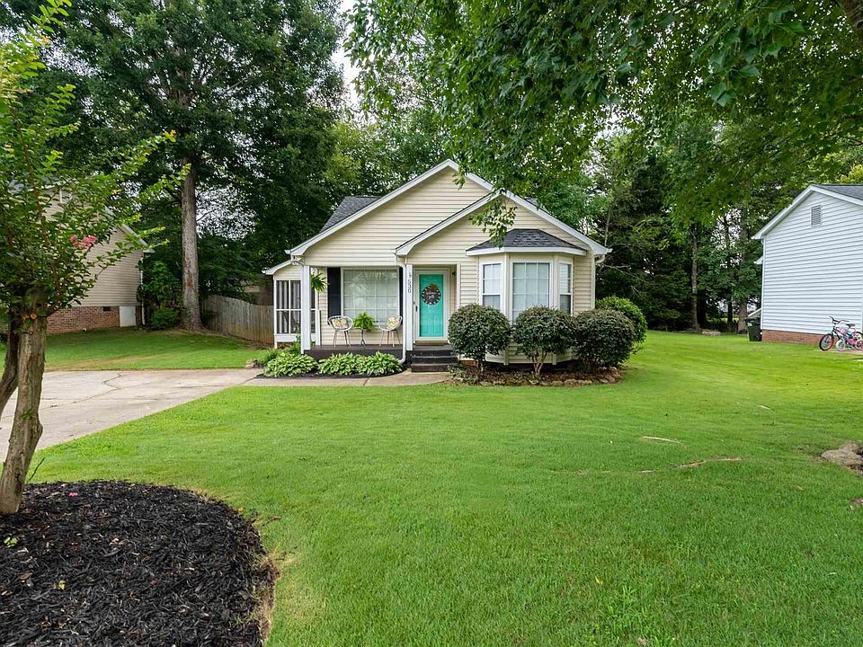 1st image of 530 Dunwoody Dr