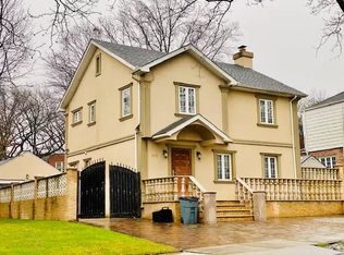 82-51 189th St, Hollis, NY 11423