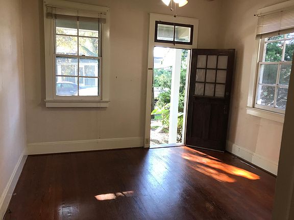 3rd image of 7617 Dominican St