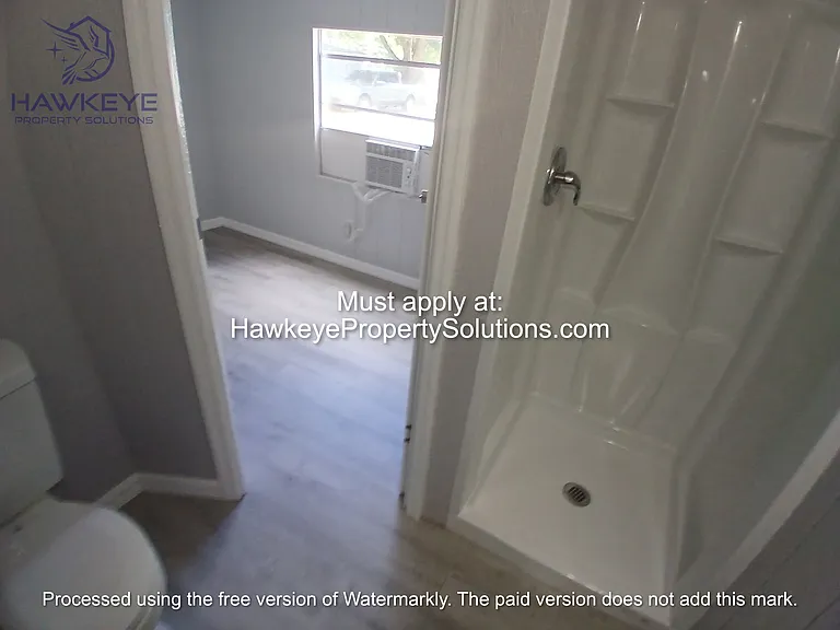 414B Senate St — Photo 13