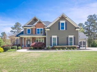 215 Chandler Walk, Loganville, GA