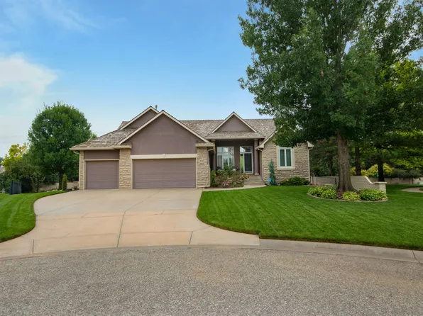 2943 N Tee Time Ct, Wichita, KS 67205