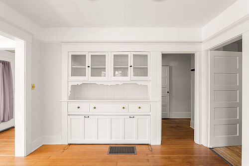 5th image of 2717 NE Buxton St