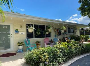 8391 NW 15th Ct, Pembroke Pines, FL 33024