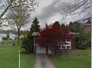 405 Lindsay Rd, Carnegie, PA 15106