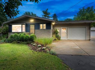 5413 Woodley Ln, Madison, WI 53713