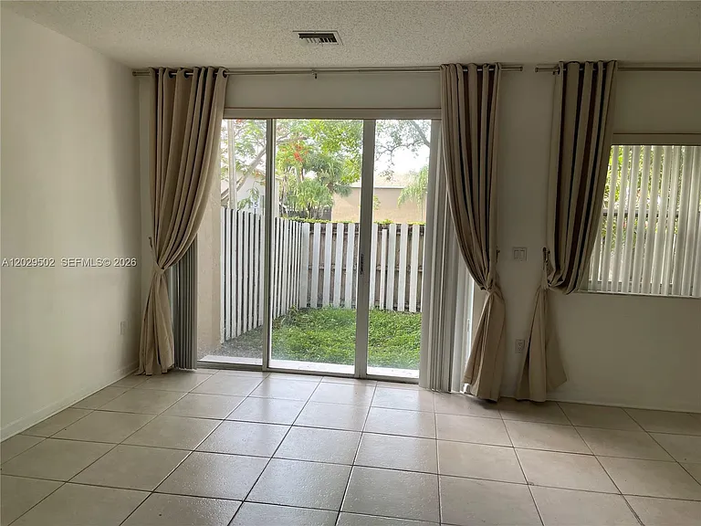 7980 S Southwood Cir #0 — Photo 19