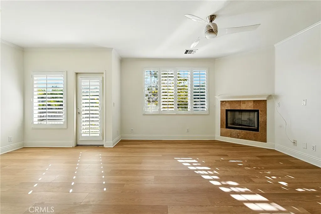 1 bed, 792 sqft, $2,700 — Photo 3