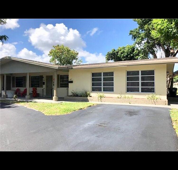 1st image of 407 SW 18th Ave