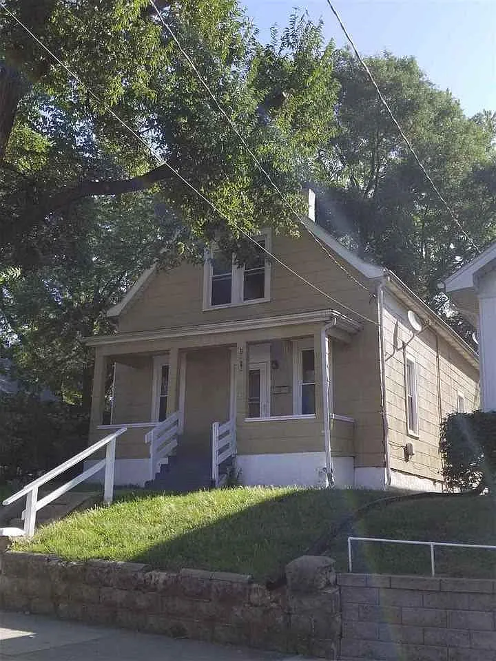 1616 S Lydia Ave photo 1