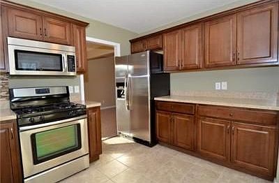 5th image of 1612 Byron Dr