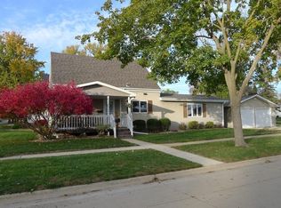 510 S Jackson St, Charles City, IA 50616