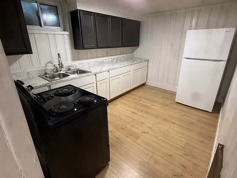 1701 Brown Ave NW #3 — Photo 6