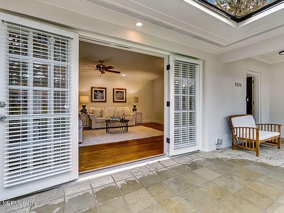 3rd image of 7070 SALAMANCA Avenue