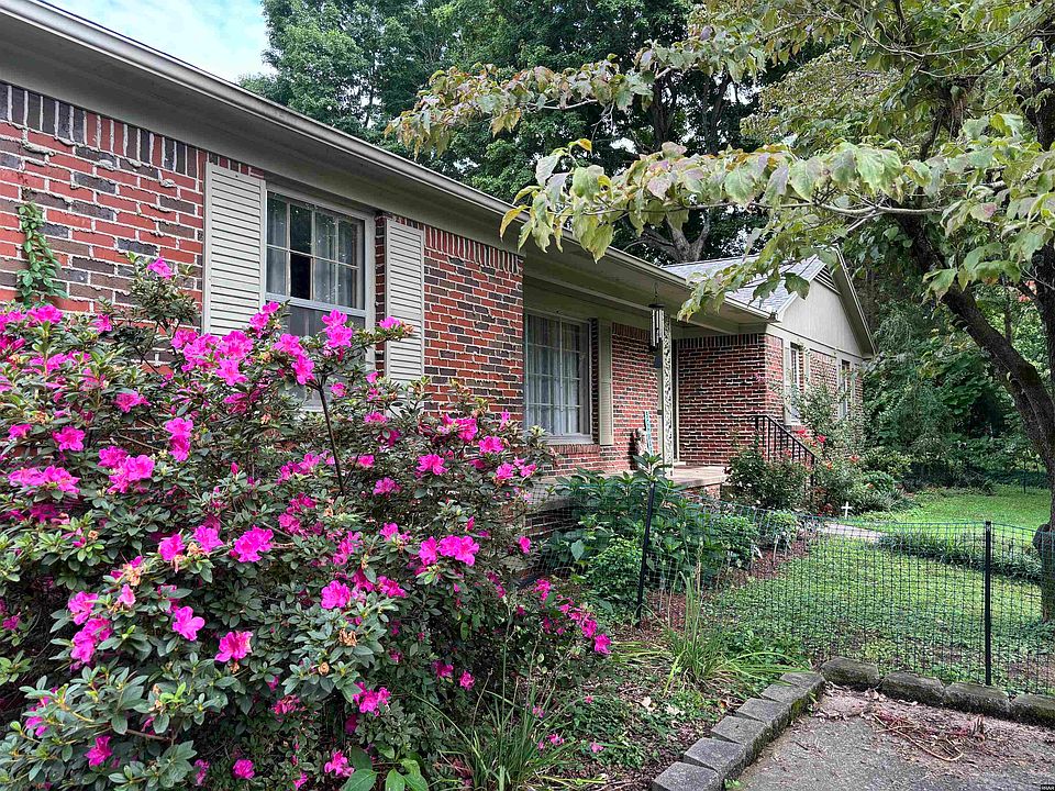 1st image of 305 N Henderson Dr