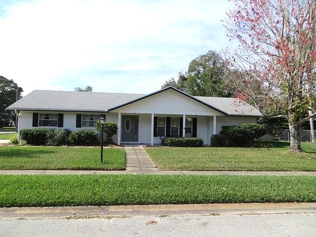1st image of 228 Leisure Cir