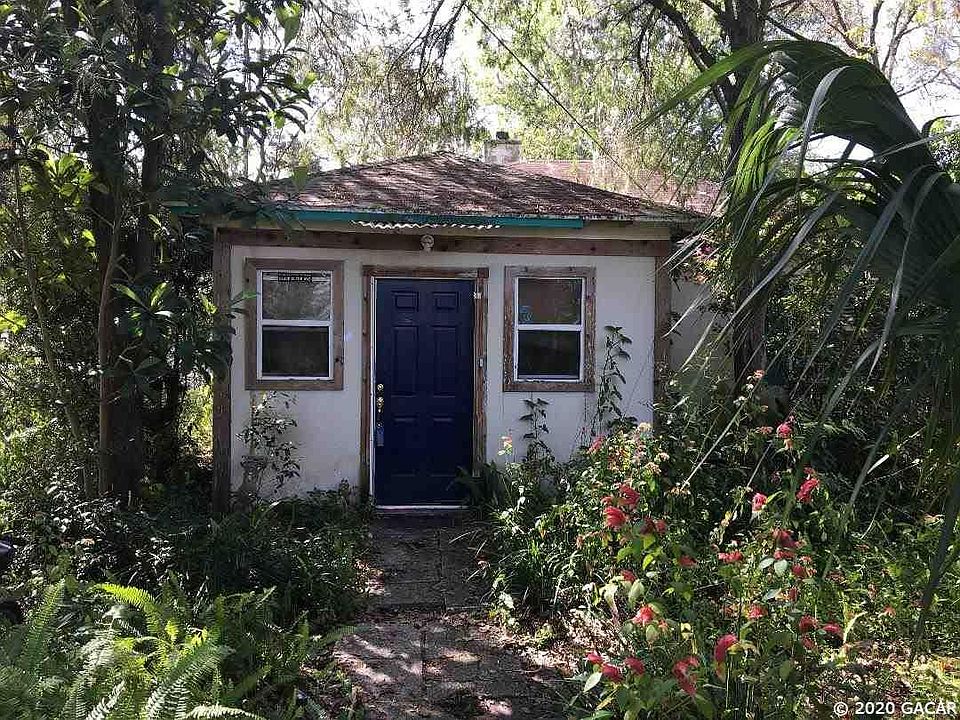 1st image of 1143 NE 10th Ave