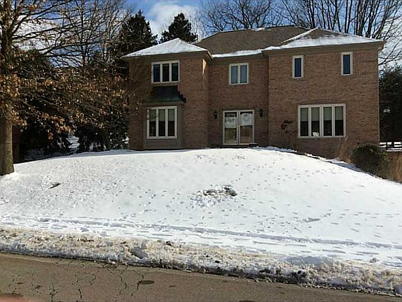 2nd image of 427 Stag Horn Dr