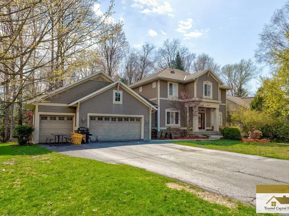 14828 Creek Edge Dr, Holland, MI 49424