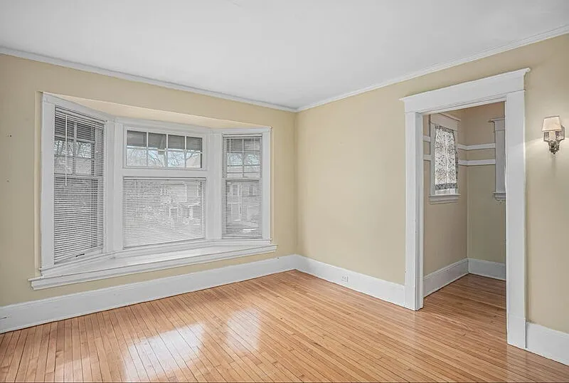 3 bed, 1.5 bath, 1700 sqft, $2,650 — Photo 3