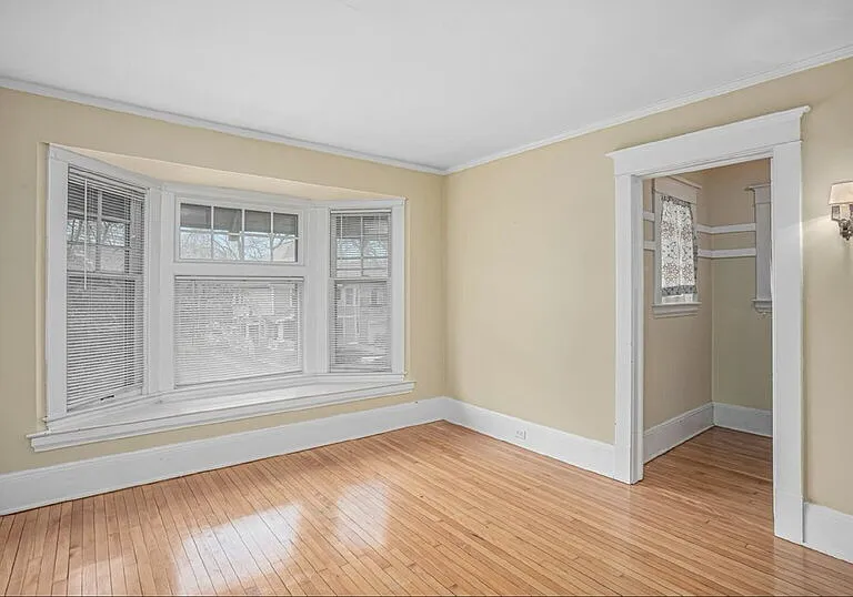 414 Paris Ave SE — Photo 3