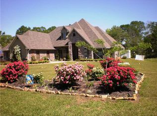 416 Clover Ln, Bossier City, LA 71112